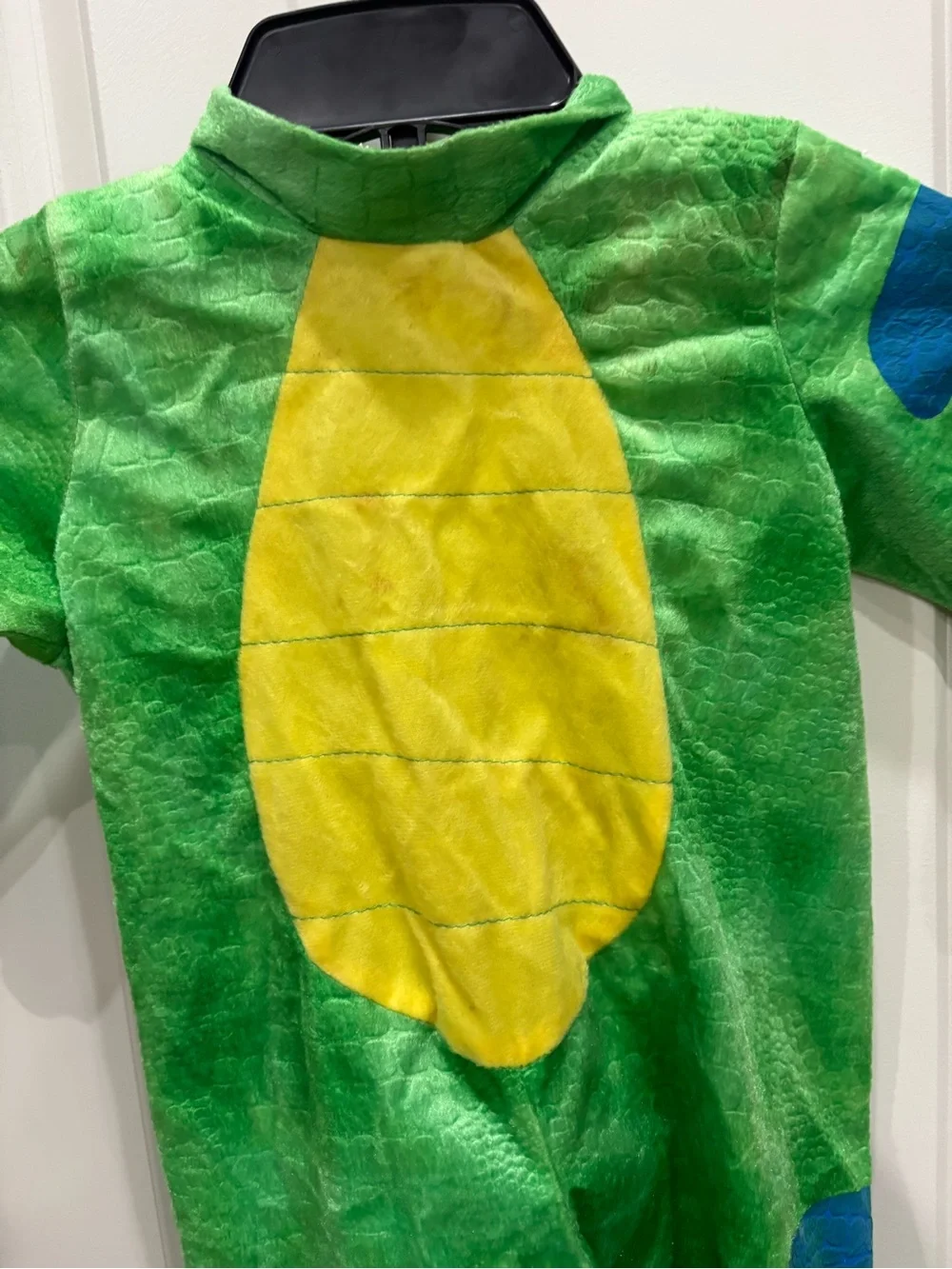 Spooktacular Creations Triceratops 3 piece costume in 18-24 months GUC